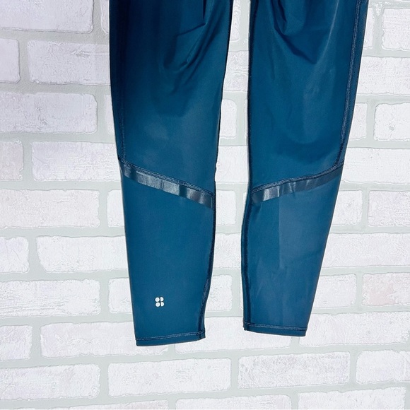 Sweaty Betty The Zero Gravity Illuminate Running Leggings in Dark Gray Size M - Picture 6 of 9